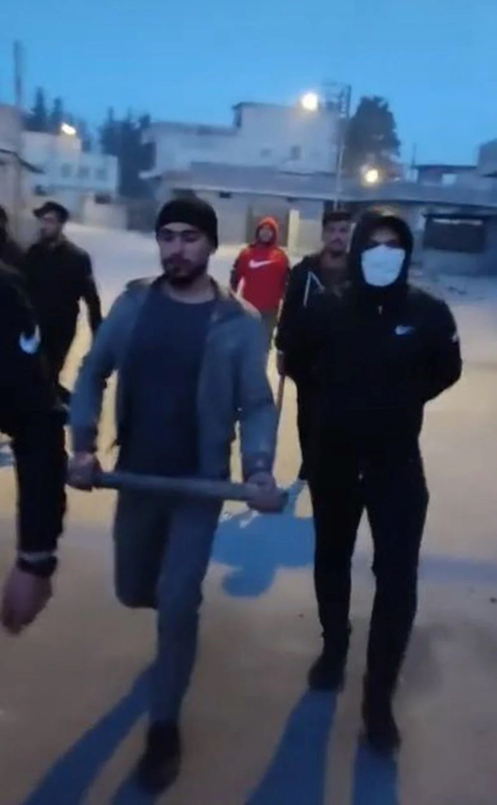 Suriyelilerin bıçaklı yürüyüşü için karar!