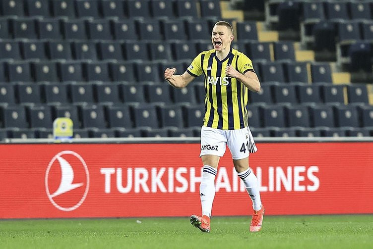 Premier Lig, Fenerbahçeli yıldızın peşinde!