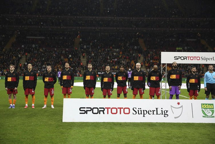 Galatasaray'da 2 bölgeye tam 7 aday: İşte Torrent'in listesi!