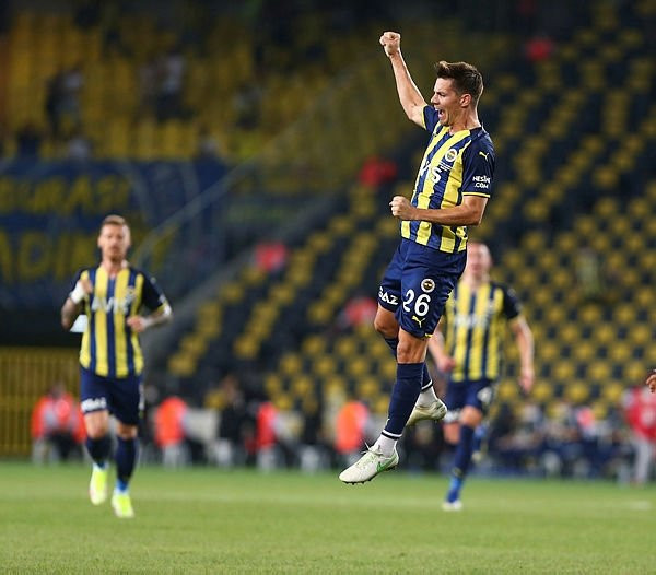 Fenerbahçe’de İsmail Kartal'dan rest: İkinci adam olmam!