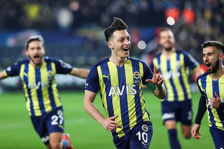 Fenerbahçe'de 'Mesut Özil' için bomba transfer iddiası!