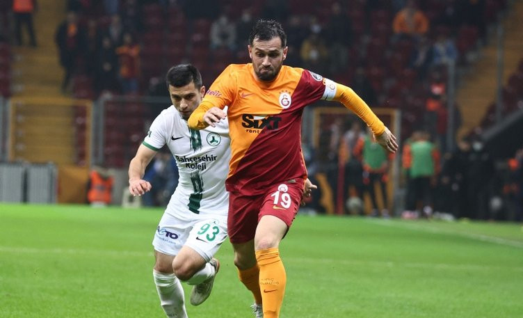 Galatasaray 3 isimle yolları ayırıyor!
