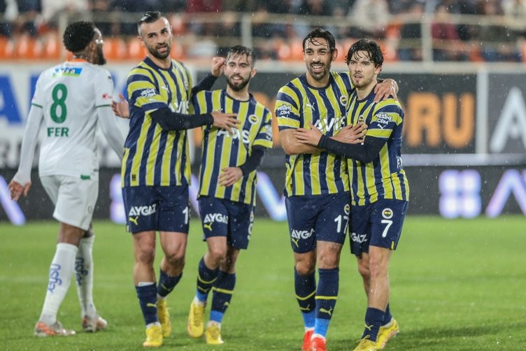 Avrupa devlerinden teklif: Fenerbahçe'den ayrılma tarihi belli oldu!